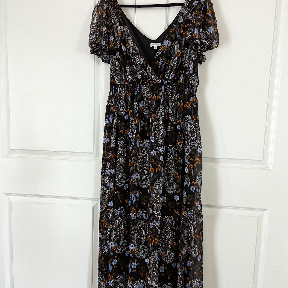 Floral maxi dress with flutter sleeves